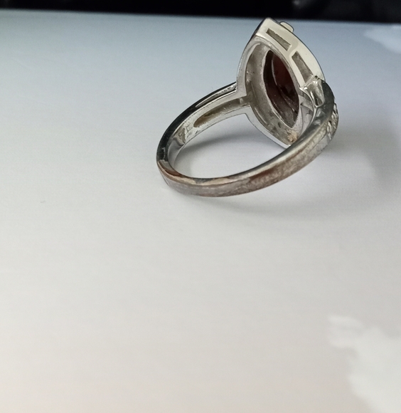Nevada Sliver Vintage Burmese Marquise Garnet & Diamond Ring - Size: 7 - 7.5 - Picture 13 of 16